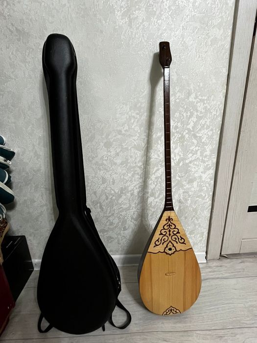 Домбыра сатылады