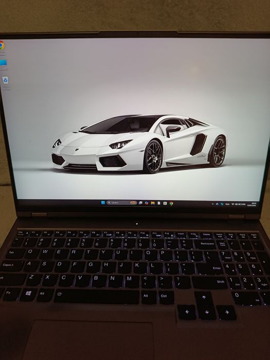 Laptop RTX 3060  DiSPLAY 2K  165Hz Ryzen  7 5800H cu RAM 16GB