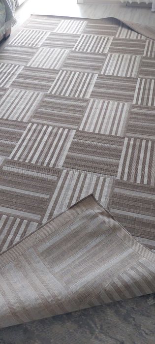 Продам ковёр на пол