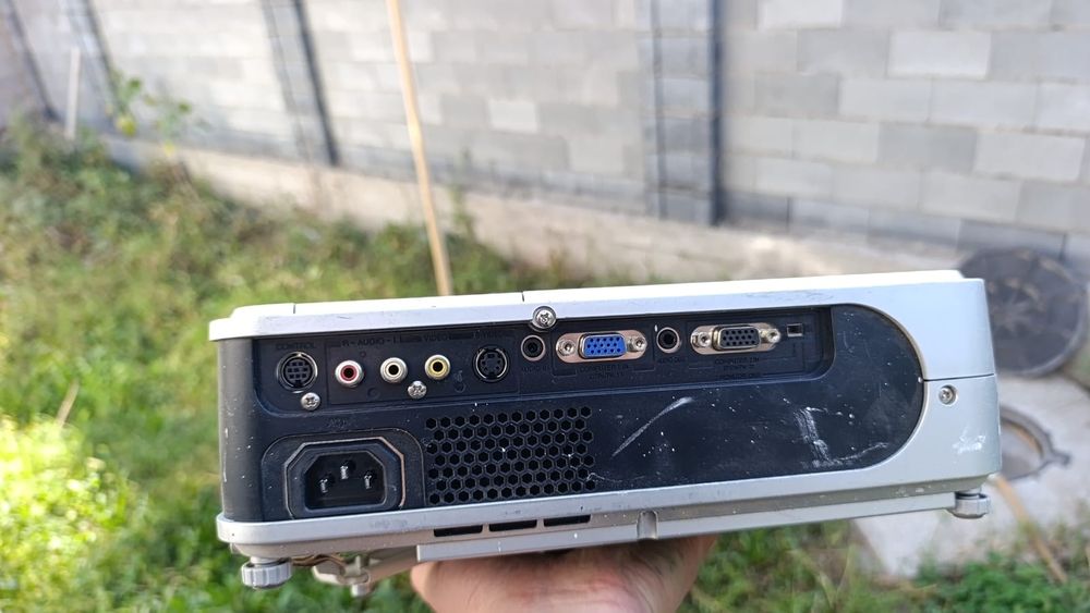 продам проектор Toshiba