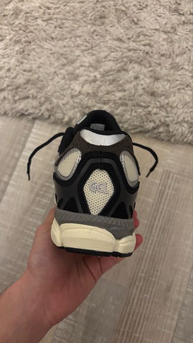 Asics gel nyc ivory/gray clay