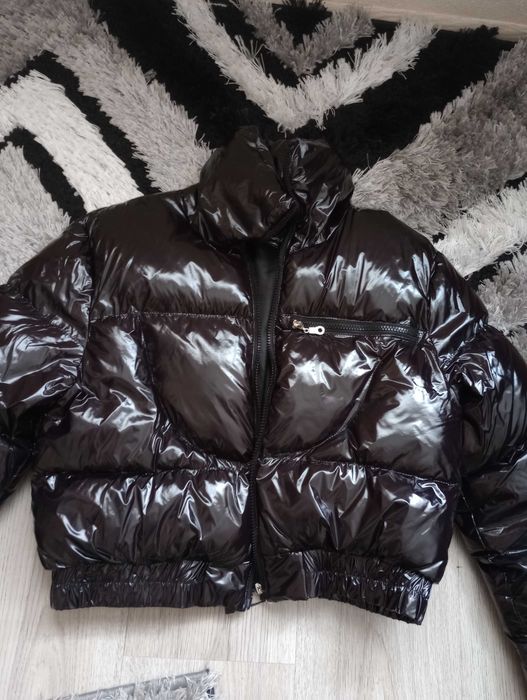 Дамско лачено яке