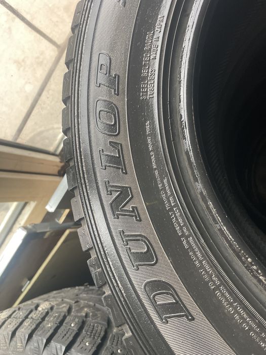 Продам резину на 17/225/65