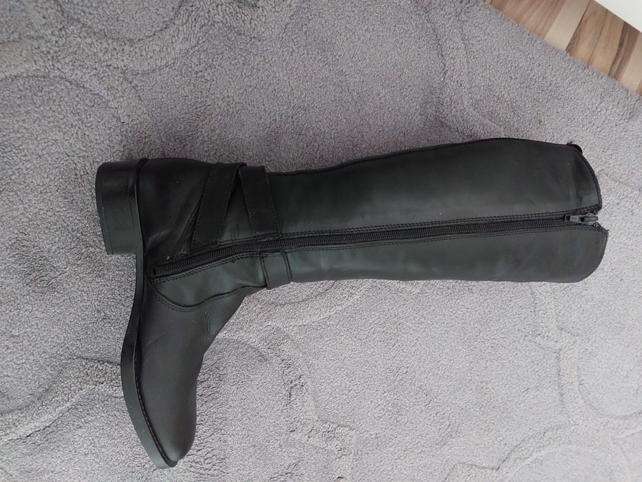 Високи равни ботуши естествена кожа 38