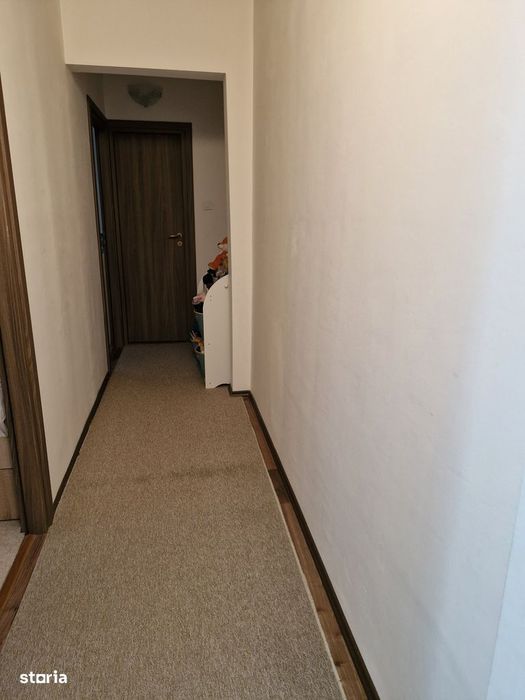 Apartament 3 camere, balcon, etaj 4, Ghimbav