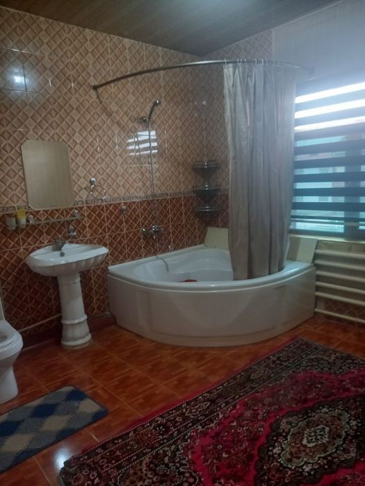 3 honali uy zangota tumanida ijaraga beriladi