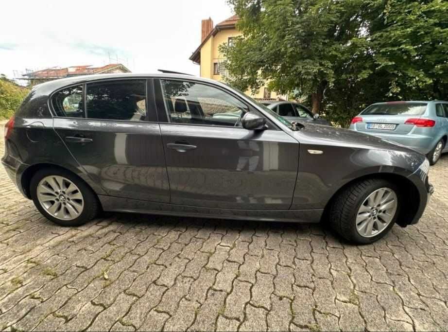 BMW Seria 1 E87 2.0 | Trapă | Xenon Adaptive | Senzori Fata/Spate