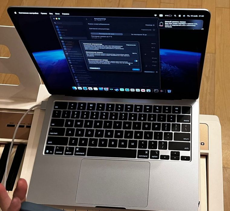 MacBook Air 13 512гб 2025