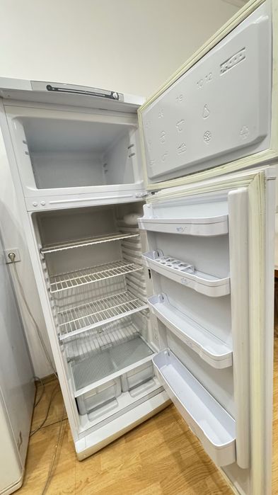 Холодильники 2 штуки