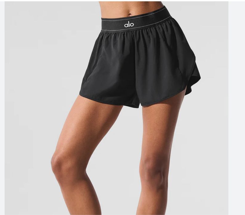 Pantaloni scurti Alo Yoga