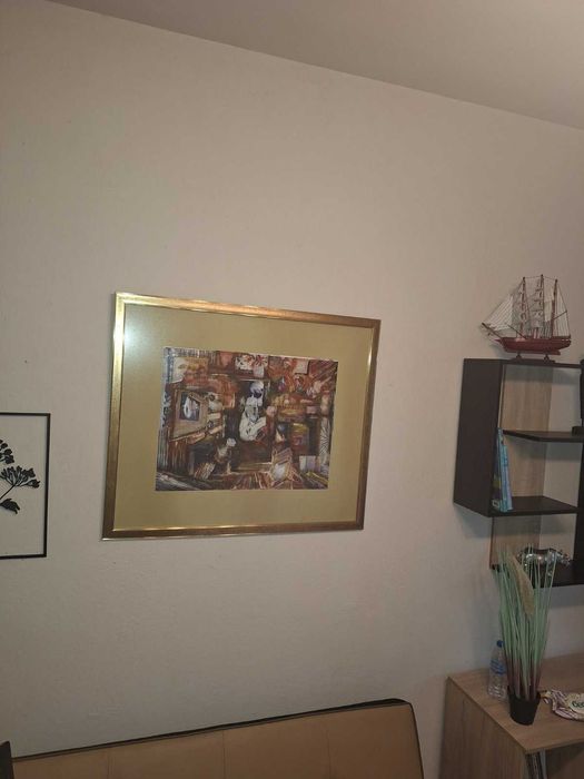 Офис стол, Скрин, Бар шкаф, Линеен Полилей 5 тела, Голяма картина, Разтегателен кухненски ъгъл