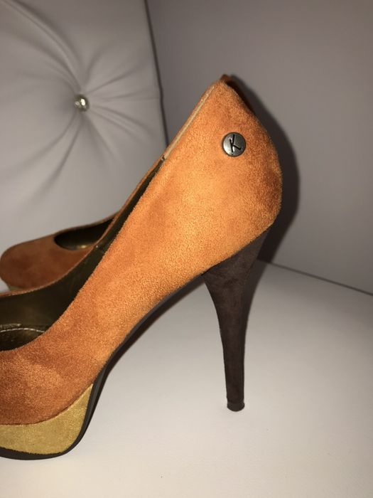 Pantofi Kitten de piele nr.38