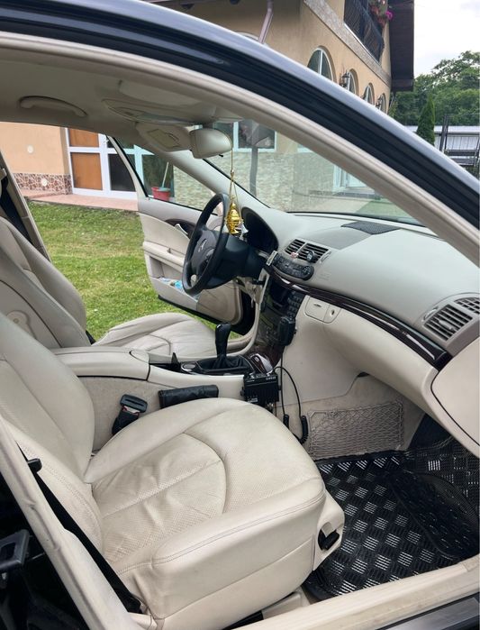 Mercedes-Benz E class 220 cdi