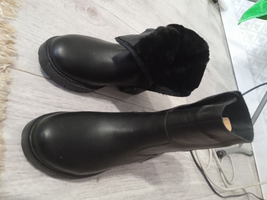 Кожаные сапожки зимные