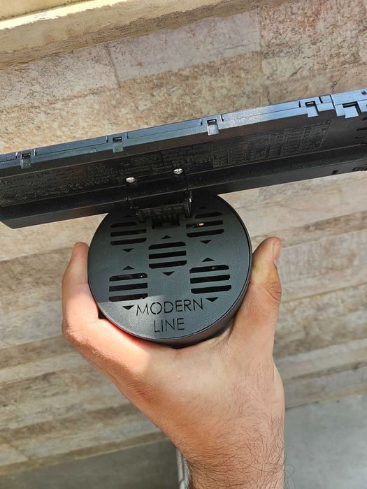 Релсови LED прожектори