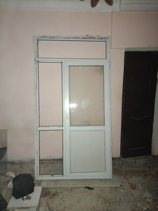 Пластиковые двери