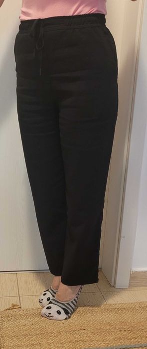 Pantaloni negri legeri