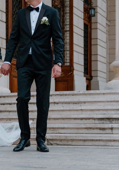 Costum Ceremonie Bigotti negru+ 2 cămăși Bigotti