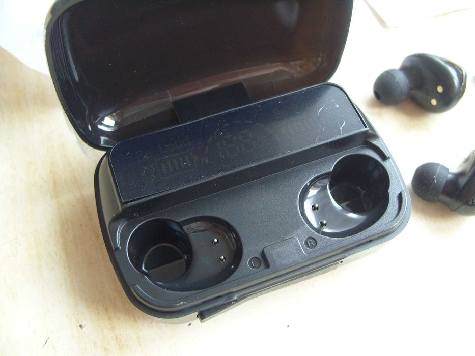 Безжични слушалки M10, TWS, Bluetooth 5.1, кейс 2000mAh батерия