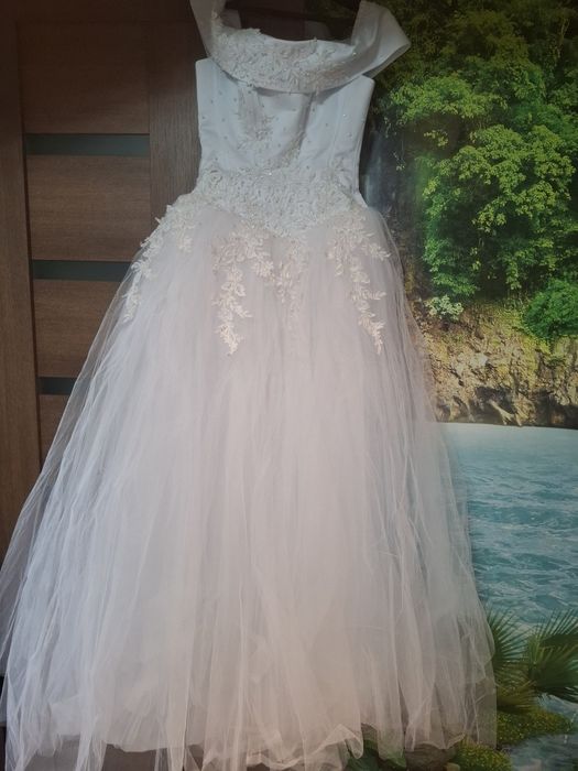 Продам свадебное платье