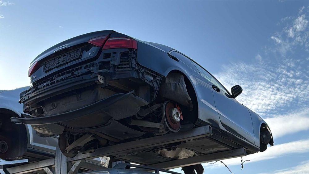 Haion Audi A5 Coupe Din 2009