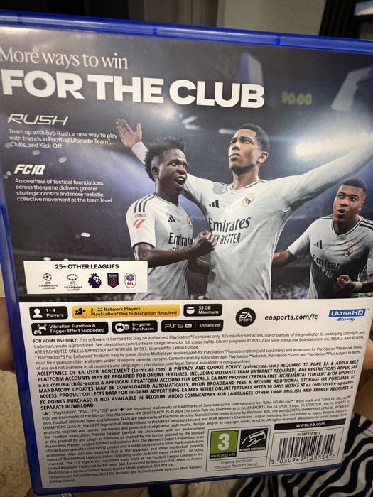 FC 25 на ps5 в отличном состоянии