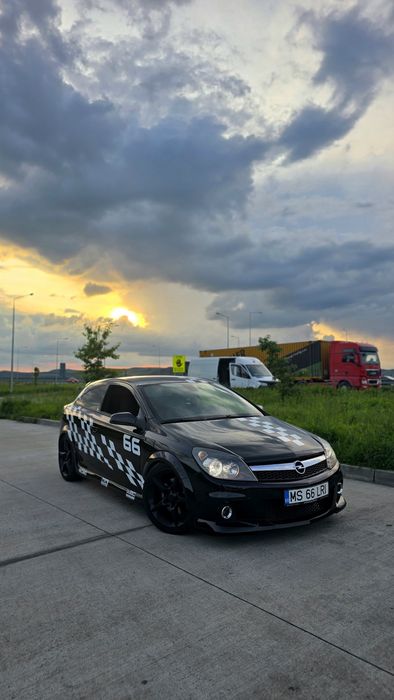 Opel Astra H OPC
