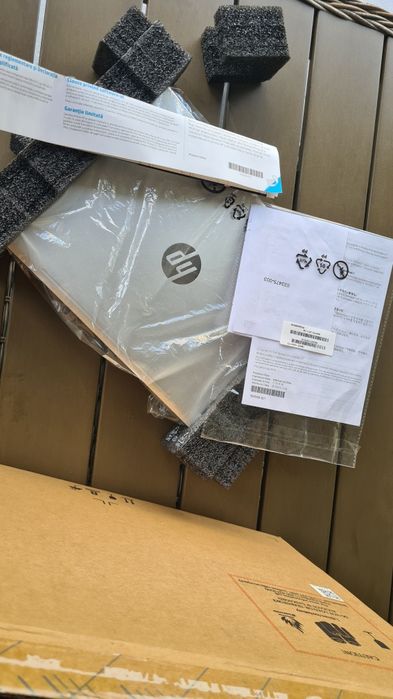 Laptop HP Pavilion 14-al101nq defect.