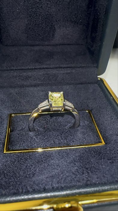 Лаб брилиант золото