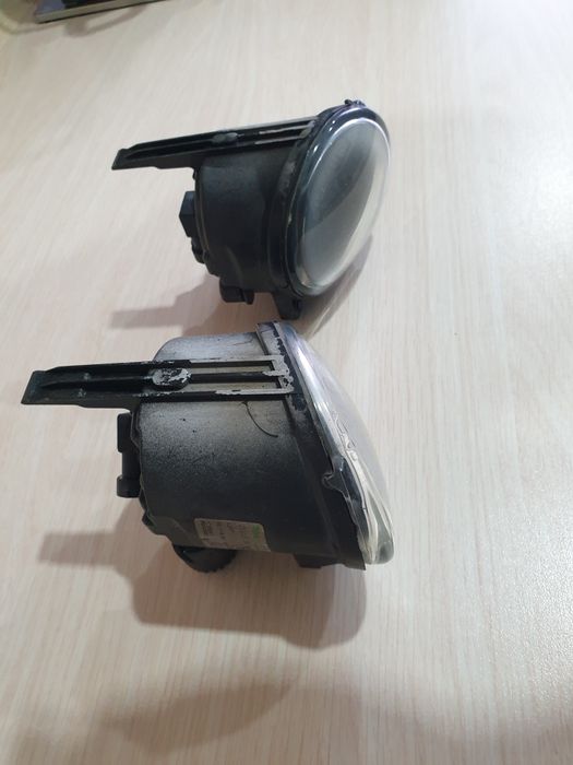 Противотуманная фара БМВ X5 E53