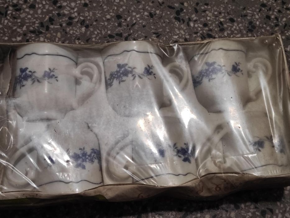 Нов комплект чаши за кафе france arcopal