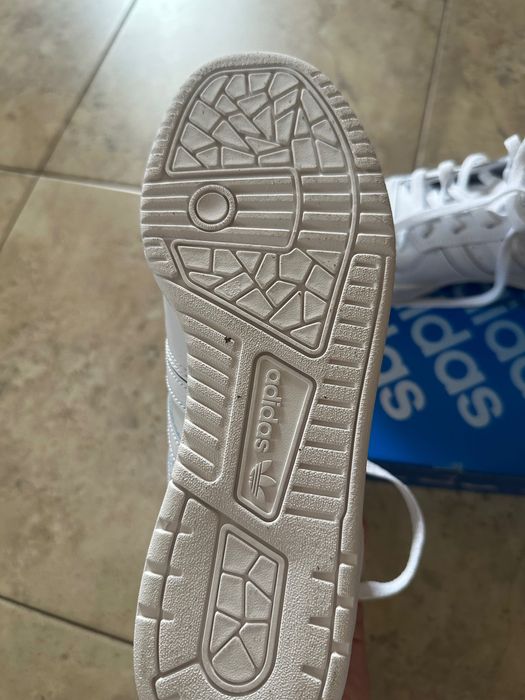 Дамски кецове Adidas Rivalry low