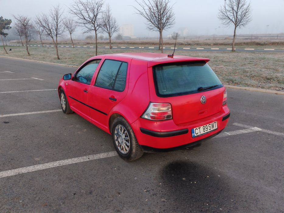 Volkswagen golf IV 2.0 benzina 115cp impecabil 1250 e neg.