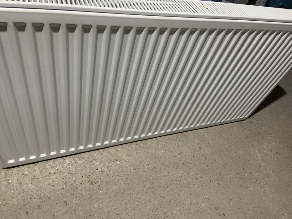 De vanzare 2 calorifere!