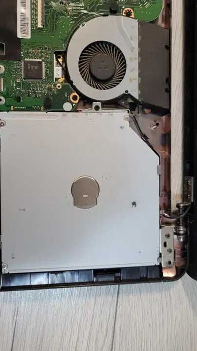 Unitate optica DVD-RW laptop Asus R556L