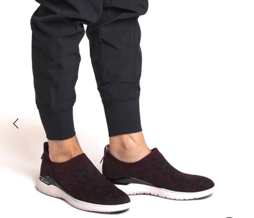 Rockport, Total Motion. Кожаные спортивные слипоны  из США, раз. 37