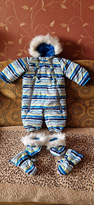 Продам комбинезон детский