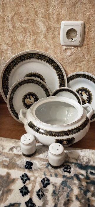 Сервиз,набор тарелок
