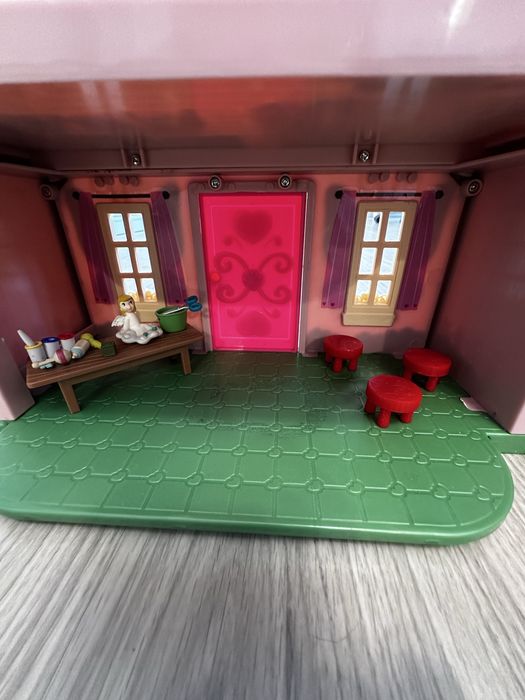 Căsuță de jucărie Camomile utilată + accesorii