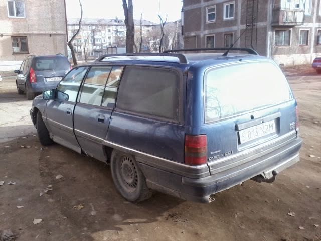 Опель омега караван