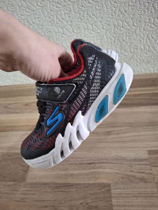 Skechers  маратонки