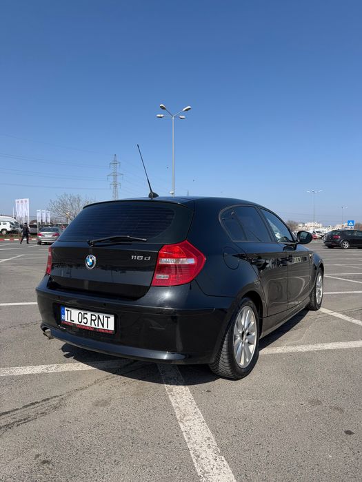 BMW 1 Series 2011 — imagine 8