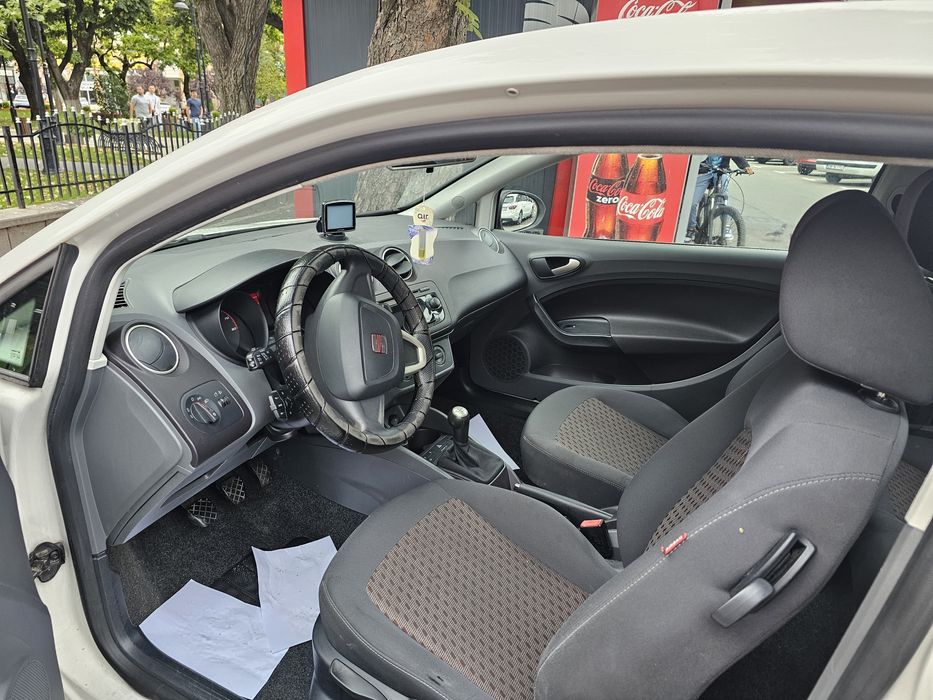 Seat ibiza 2011 1.2 benzina  130 000 km    SUPAPE STRAMBE AVARIE