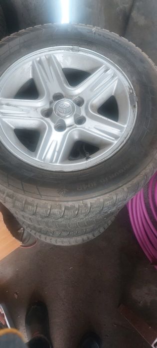 Шины с дисками на Рав 4