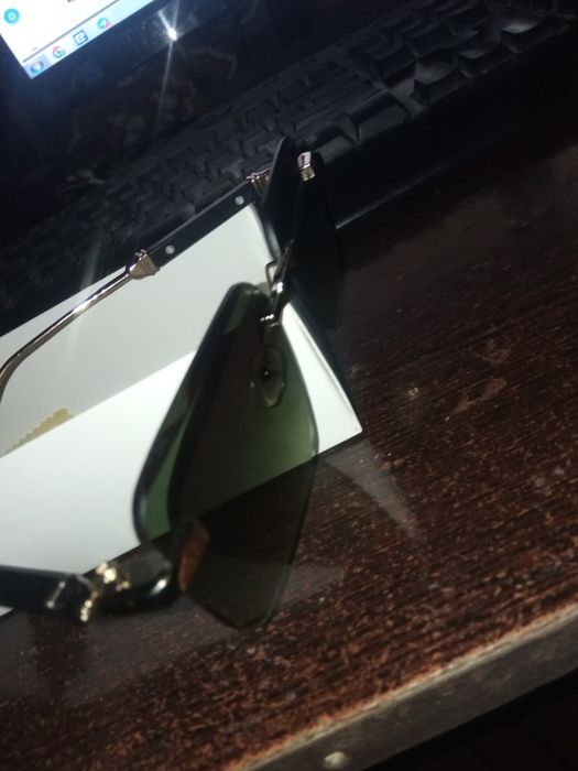 Quyosh ko'z oynagi, erkaklar, romsiz