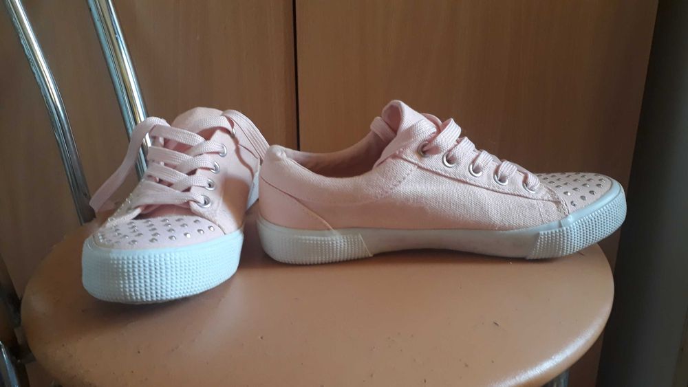 Vand tenesi roz cu tinte, nr. 37