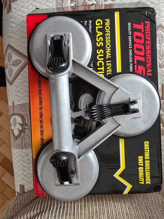 Вакуум лапа за монтиране на стъкла