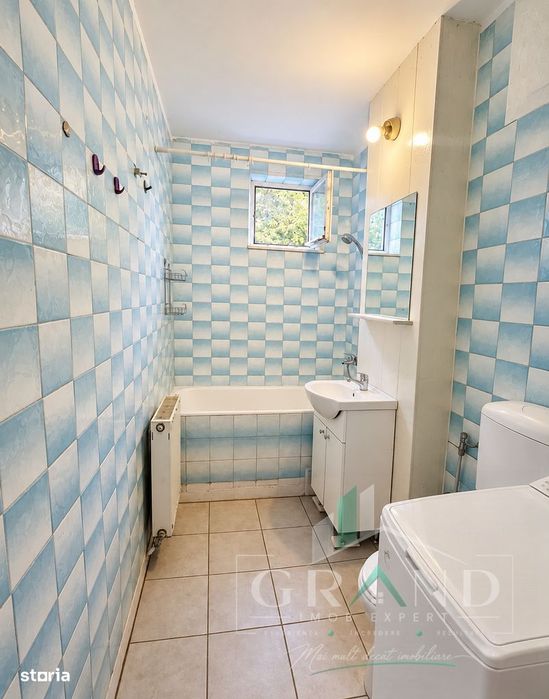 Ap 4 camere | 2 bai | Balcon | Gheorgheni-Hotel Royal