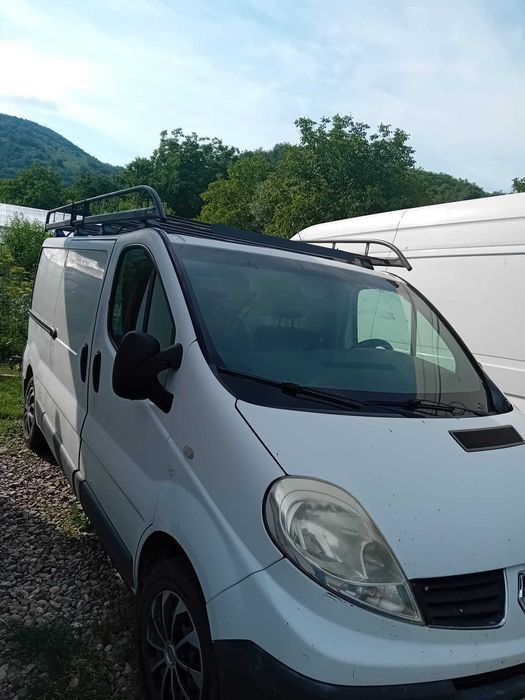 Renault Trafic 2.0 dCi 90 CP L2H1 | 2008 | 3 locuri |