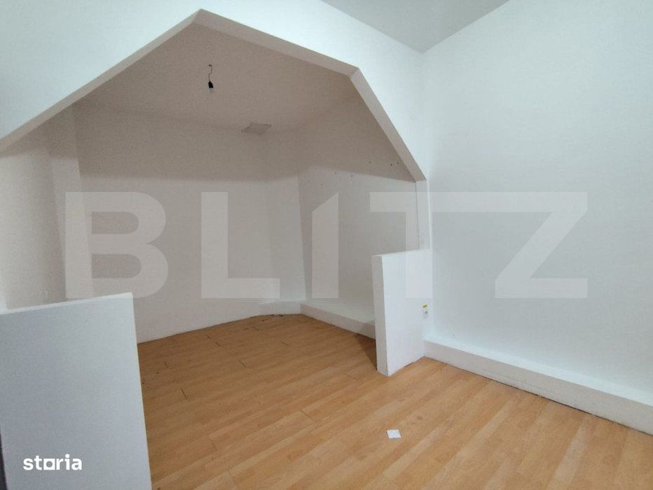 Spatiu birou, 42 mp zona Aiud